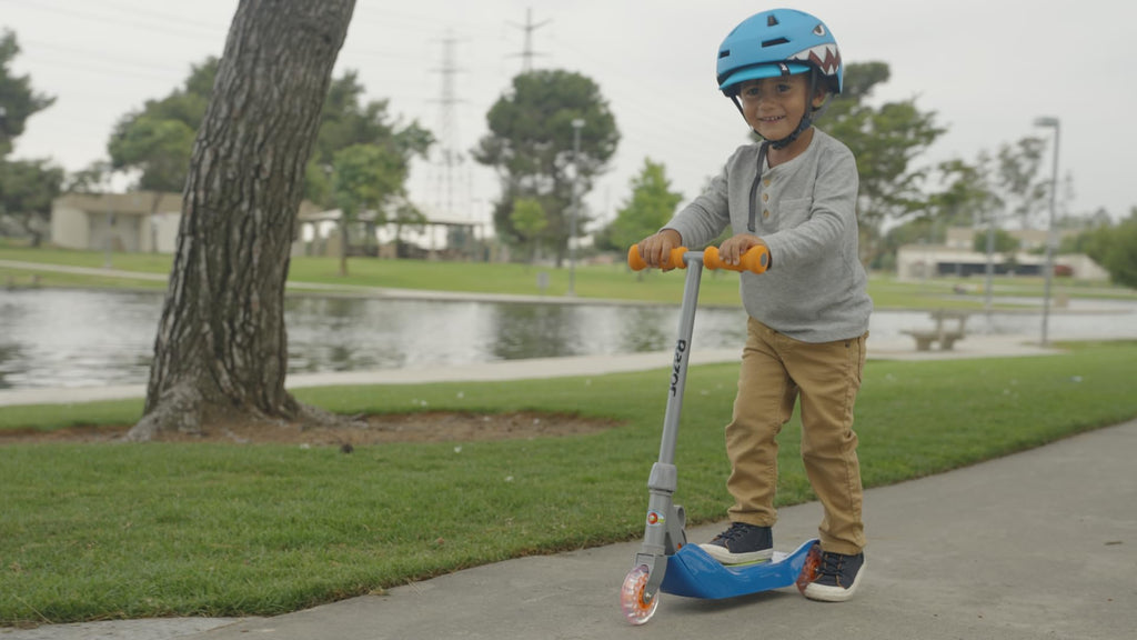 Folding Kiddie Kick Scooter B193