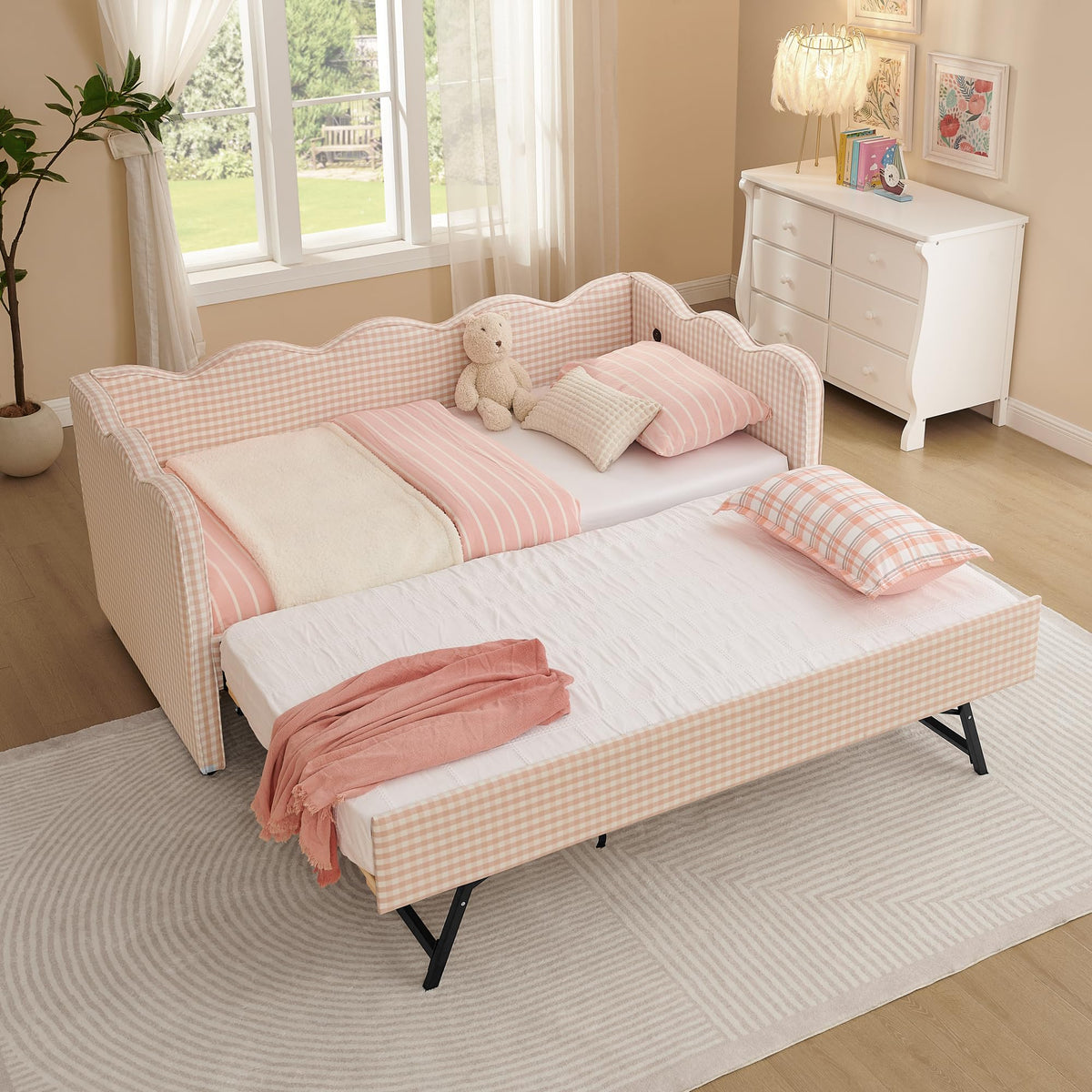 Pink Linen Upholstered Daybed K625